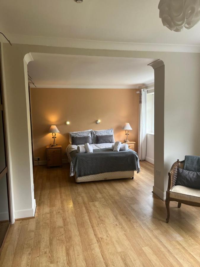 A Cozy House To Stay In Sunny Борнмът Екстериор снимка